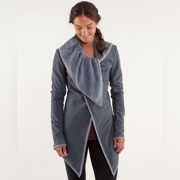 Lululemon Presence Of Mind Jacket Fossil Size 2 - Picture 1 of 13